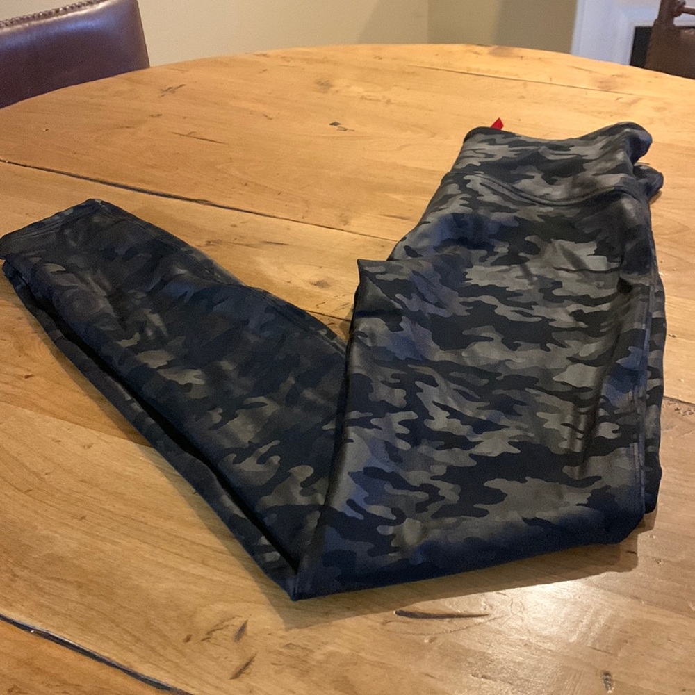 I love offers 💕Spanx leather camo leggings